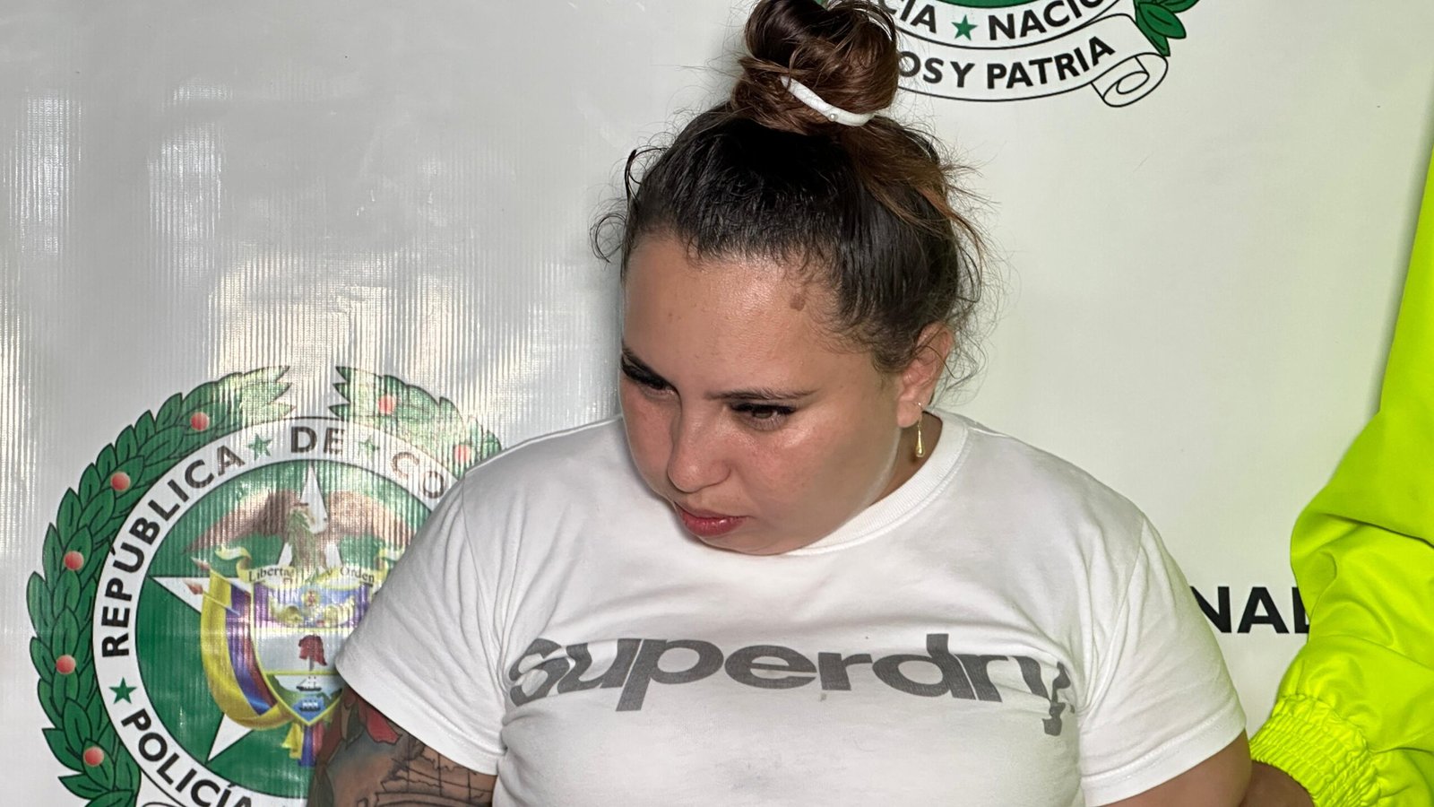 Lee más sobre el artículo Así fue capturada una poderosa narcotraficante en una vereda de Floridablanca, Santander