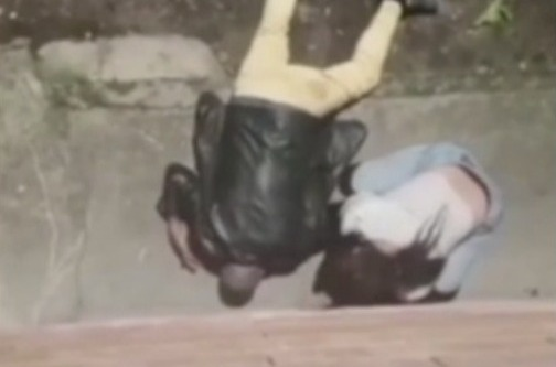 Lee más sobre el artículo Impactante crimen en Cundinamarca: mujer presuntamente habría asesinado a su compañero sentimental con una piedra