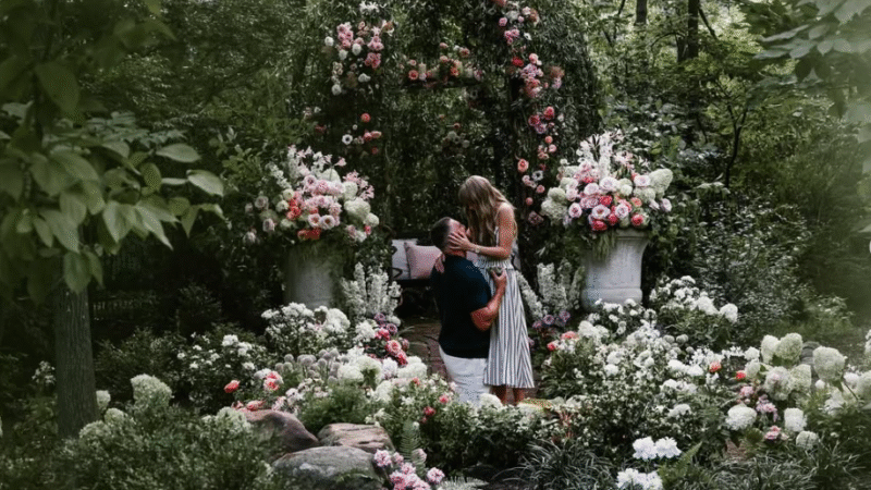 Taylor Swift y Travis Kelce anunciaron su compromiso