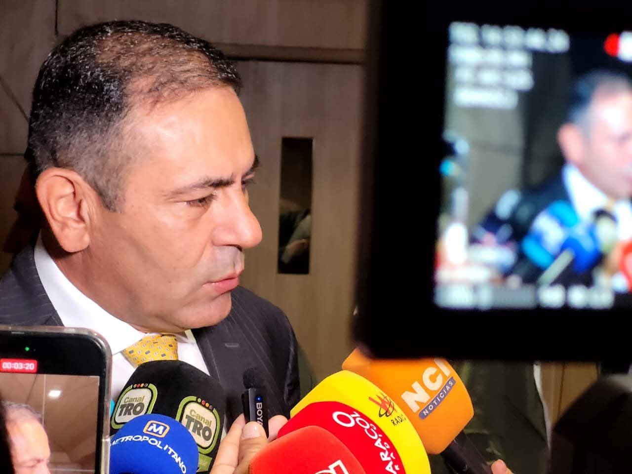 Lee más sobre el artículo Gobernador de Santander pide que el dinero para la seguridad lo maneje el Ministerio de Defensa