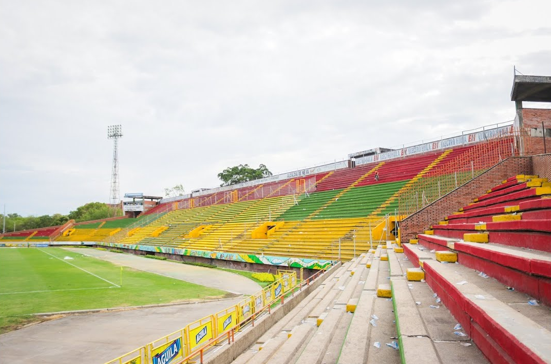 Lee más sobre el artículo Atlético Huila jugará a puerta cerrada, Dimayor clausura temporalmente el Guillermo Plazas Alcid