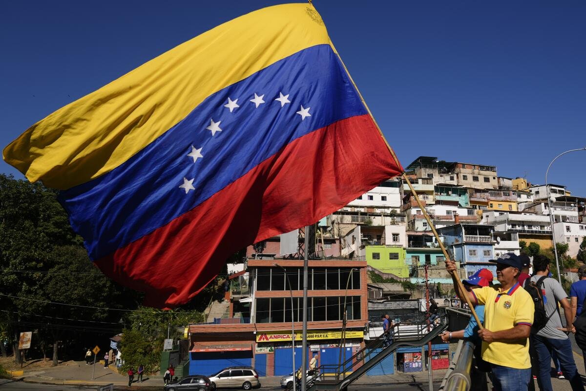 Lee más sobre el artículo 13 Presos políticos liberados en Venezuela, excarcelaciones en medio de tensiones internas