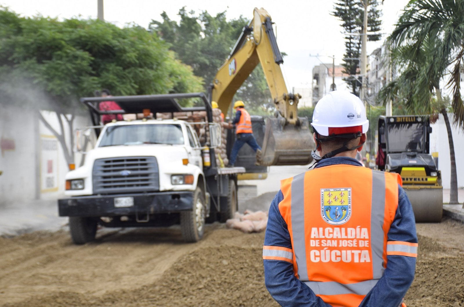 Lee más sobre el artículo Cúcuta avanza en la recuperación del 80% de su malla vial 