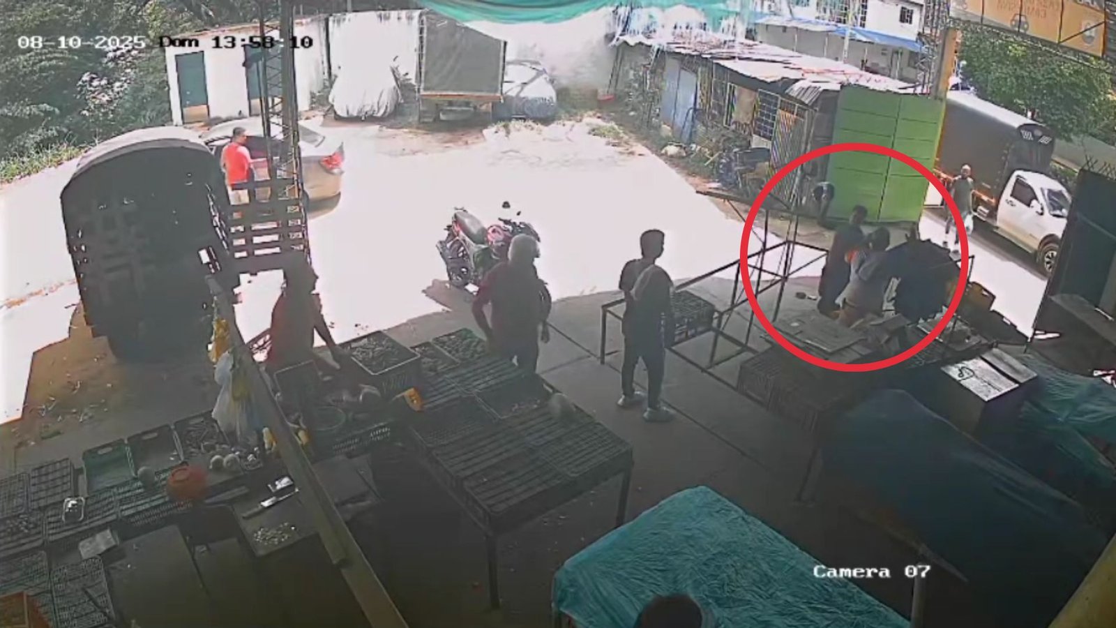 Lee más sobre el artículo En video quedó captado cómo agrede a su hermano tras decisión de internar a su padre en un asilo