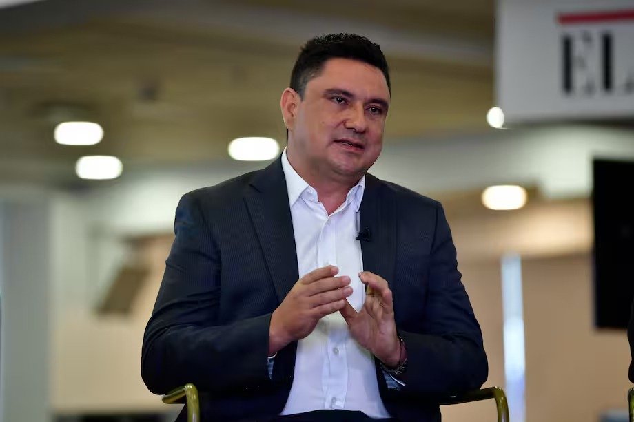 Lee más sobre el artículo ELN se atribuye el atentado contra el gobernador de Arauca, Renson Martínez